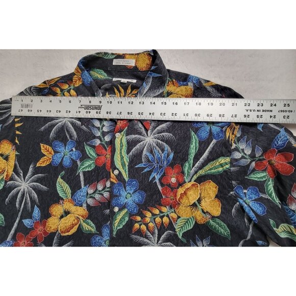 Vintage Pierre Cardin Mens XL Hawaiian Floral Button-Up Shirt Black Rayon Casual - Picture 6 of 8